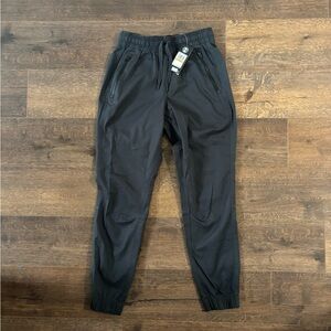 Brand New Mens Under Armour Joggers Fitted Black Size Small NWT